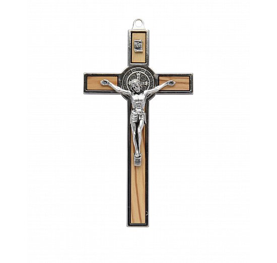 Krzyż oliwny z Benedyktem