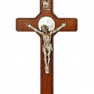 Krzyż drewniany ciemny ze św. Benedyktem