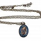 Medalion z Matką Bożą Pompejańską w Żywicy, z Zawieszką